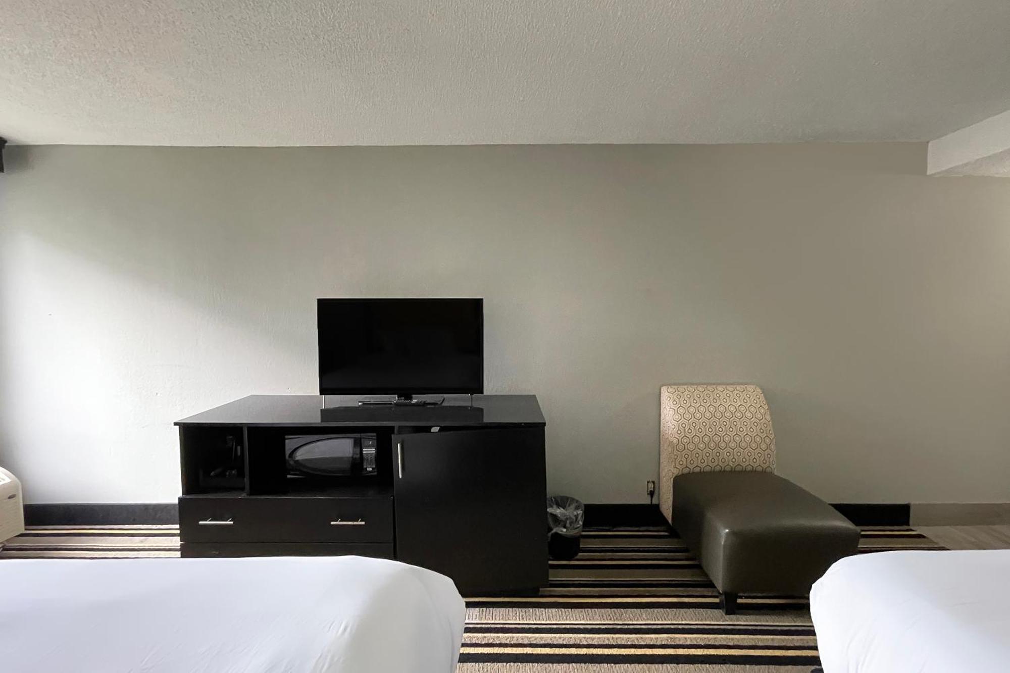 Oyo Townhouse Jackson - Ridgeland Hotell Eksteriør bilde