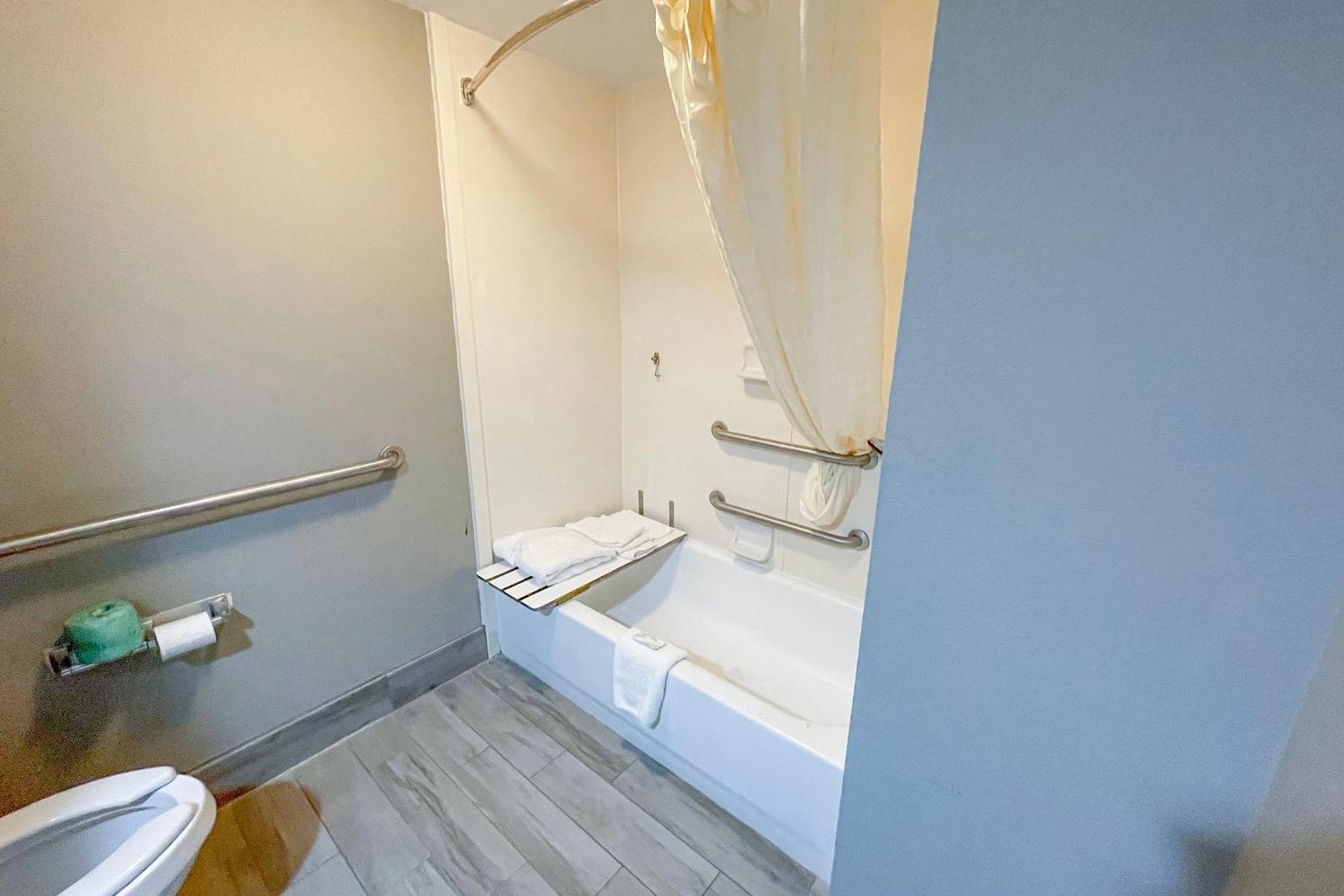 Oyo Townhouse Jackson - Ridgeland Hotell Eksteriør bilde