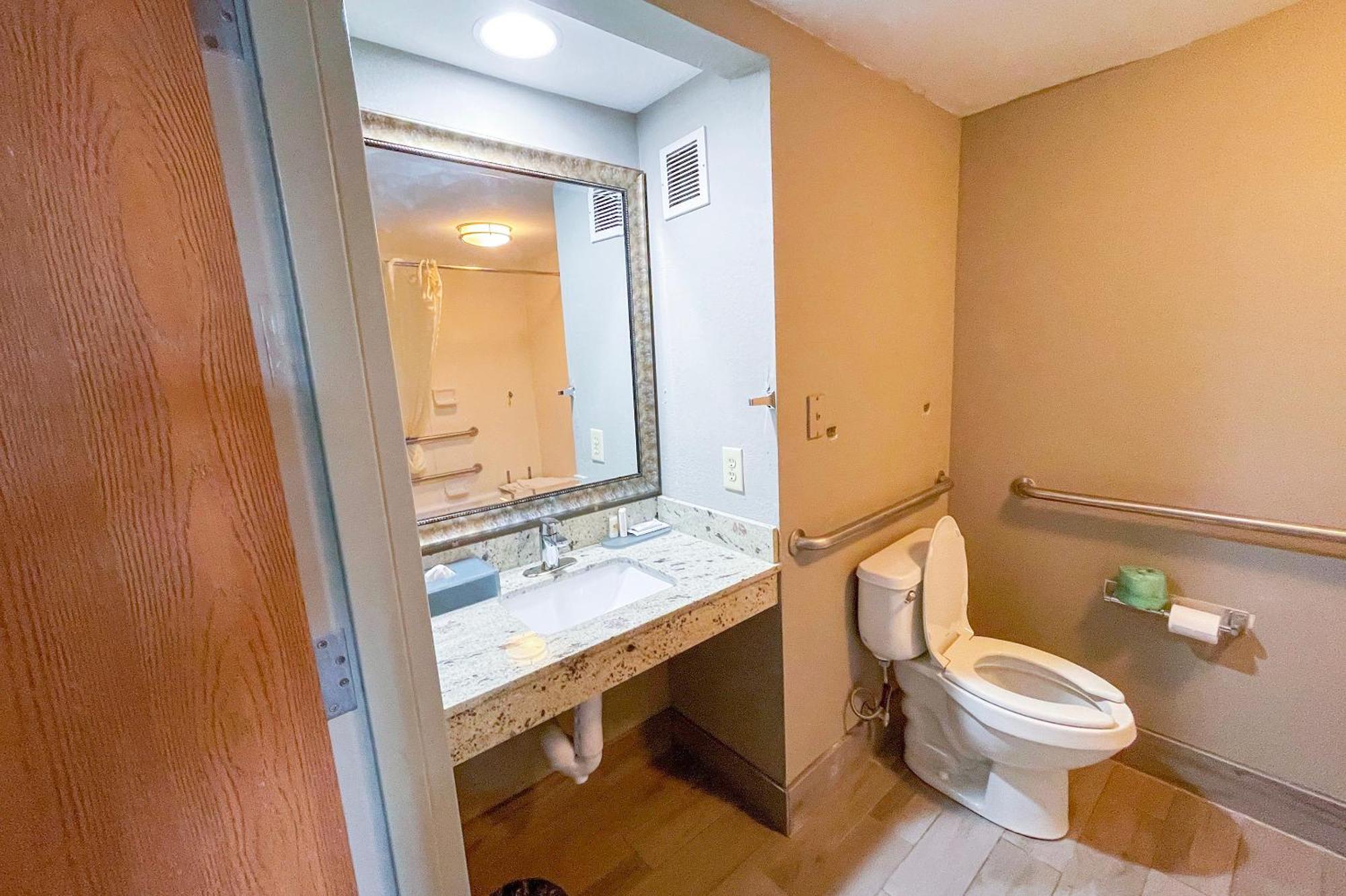 Oyo Townhouse Jackson - Ridgeland Hotell Eksteriør bilde