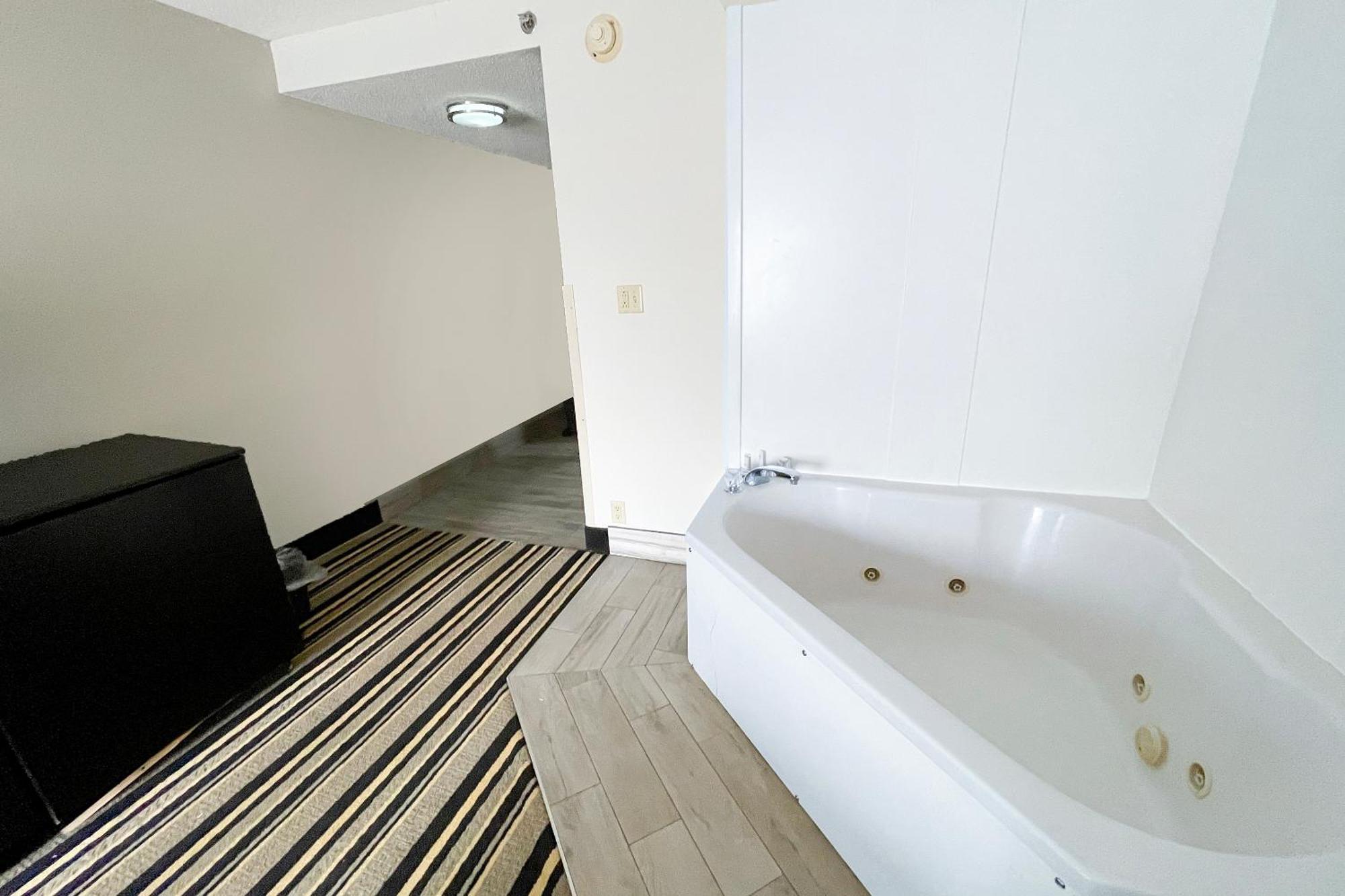 Oyo Townhouse Jackson - Ridgeland Hotell Eksteriør bilde